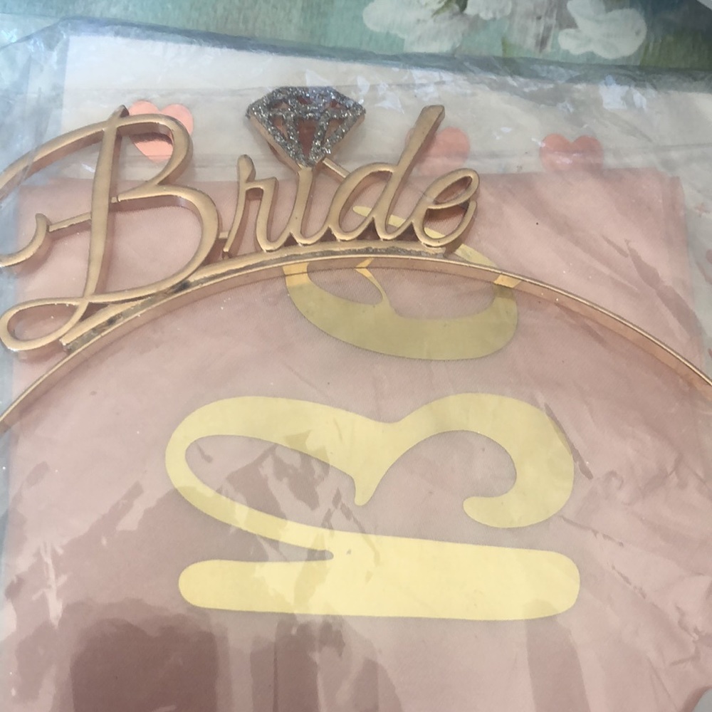 Bride to be Kit - Picture 2 of 3